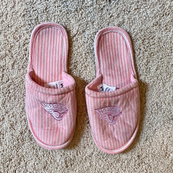 NFL Shoes - Jacksonville Jaguars Pink Striped Bedroom Slippers